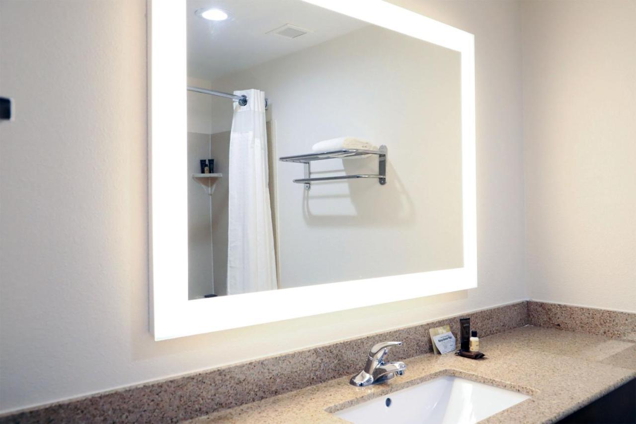 Wingate By Wyndham Jackson Ridgeland Hotel Buitenkant foto